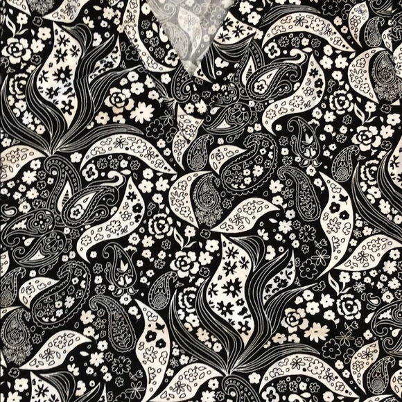 Nursing scrub tops - Picture 3 of 5